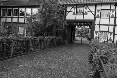 Gemen köyü ve eski şatosu.