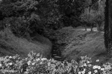 Gemen köyü ve eski şatosu.