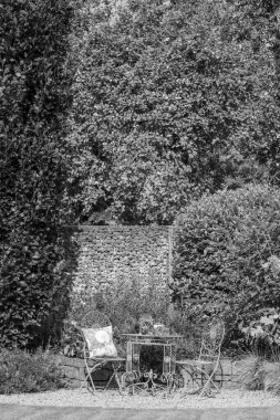 Alman Muensterland 'inde bir bahçede yaz zamanı