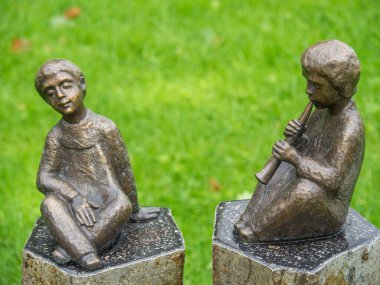 Bad Zwischenahn şehri Almanya 'da bir gölde