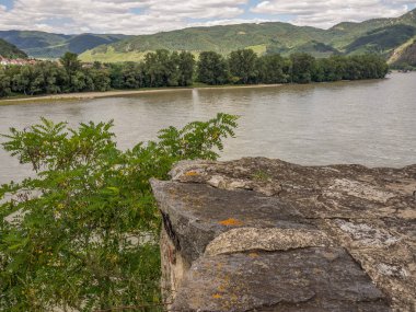 Avusturalya Vaçu 'sunda Danube Nehri' nde.