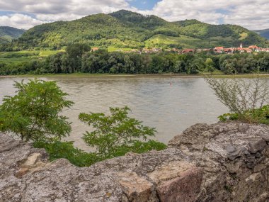 Avusturalya Vaçu 'sunda Danube Nehri' nde.