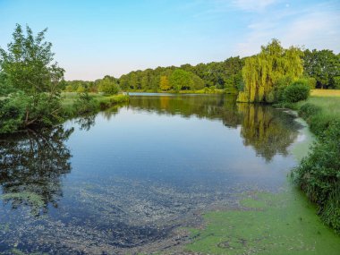 Borken yakınlarındaki Westphalia Gölü.