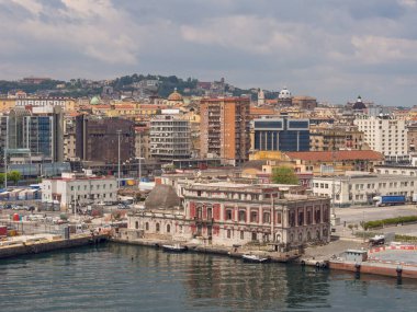 Napoli Akdeniz 'de İtalya' da