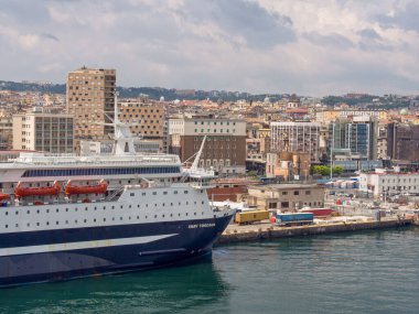 Napoli Akdeniz 'de İtalya' da