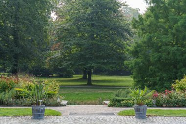 Almanya 'da Leer City yakınlarında bir kale.