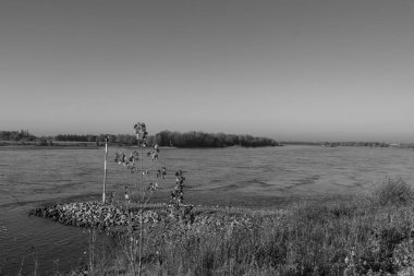 Ren nehrinde sonbahar vergisi