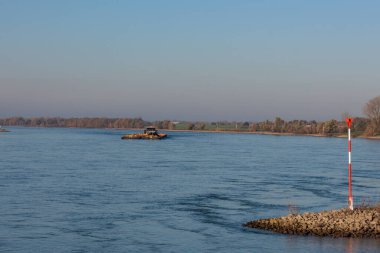 Ren nehrinde sonbahar vergisi