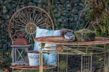 Bir Alman bahçesinde sonbahar zamanı