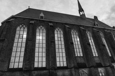 Nijmegen şehri Hollanda 'daki Wal Nehri' nde.