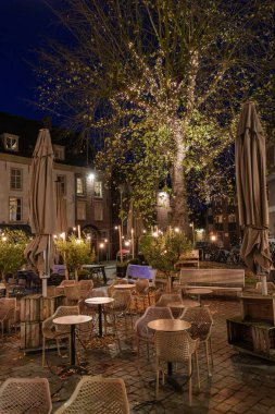 Nijmegen şehri Wal nehrinde