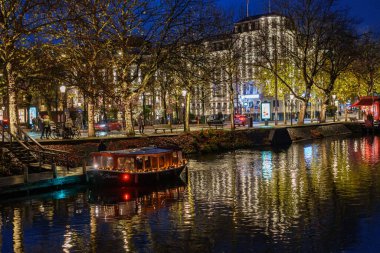 Gece Amsterdam şehir