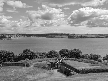 İngiliz Kanalı ve Bisküvi 'de gemi yolculuğu.