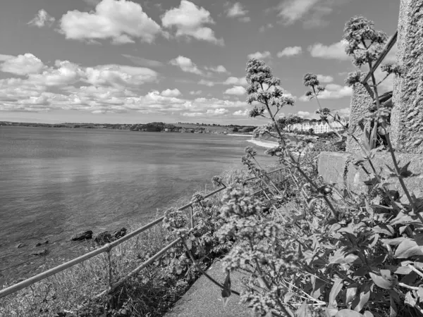 İngiliz Kanalı ve Bisküvi 'de gemi yolculuğu.
