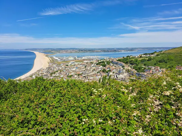 İngiliz Kanalı ve Bisküvi 'de gemi yolculuğu.