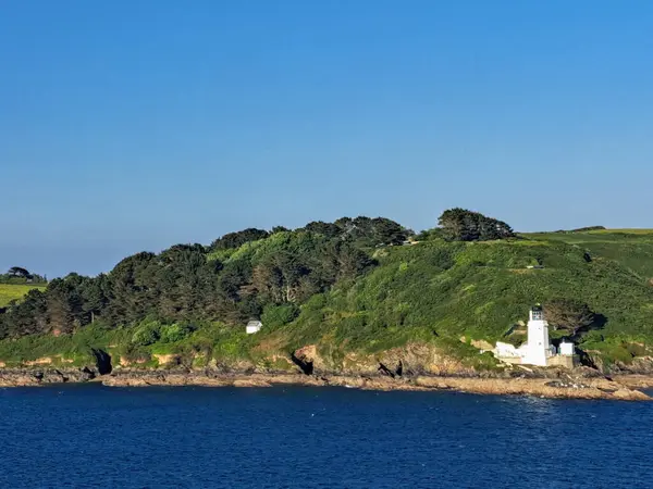 İngiliz Kanalı ve Bisküvi 'de gemi yolculuğu.