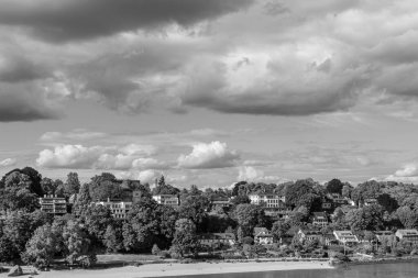 Almanya 'da Hamburg şehri ve limanı