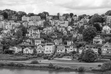 Hamburg Limanı ve Elbe Nehri