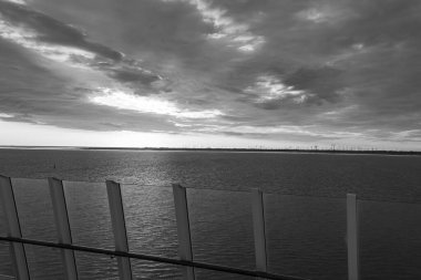 Hamburg Limanı ve Elbe Nehri