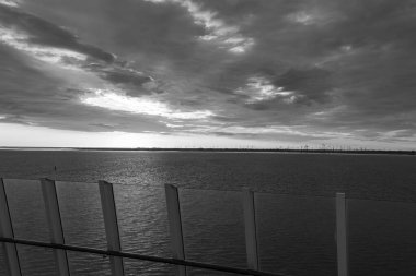 Hamburg Limanı ve Elbe Nehri