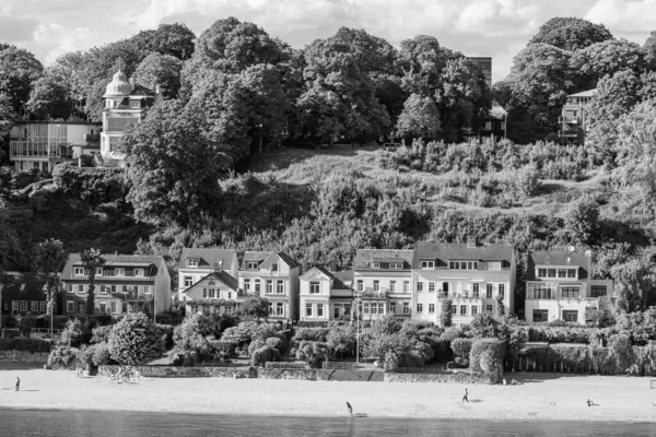 Almanya 'da Hamburg şehri ve limanı