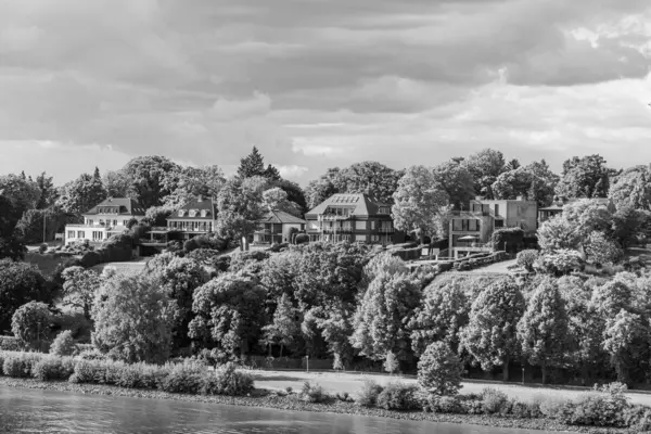Almanya 'da Hamburg şehri ve limanı