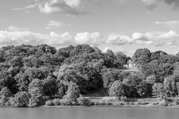 Almanya 'da Hamburg şehri ve limanı