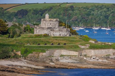 İngiliz sahillerinde gemi gezisi.