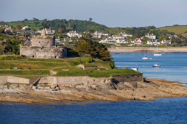 İngiliz sahillerinde gemi gezisi.
