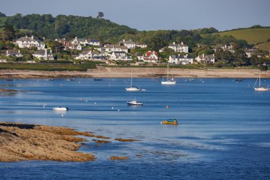 İngiliz sahillerinde gemi gezisi.