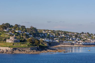 İngiliz sahillerinde gemi gezisi.