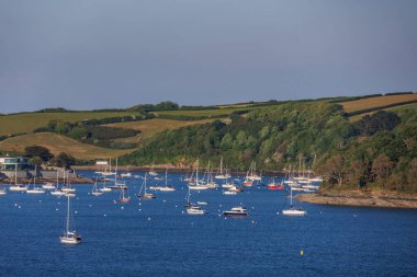 İngiliz sahillerinde gemi gezisi.