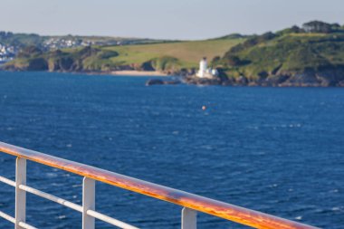 İngiliz sahillerinde gemi gezisi.