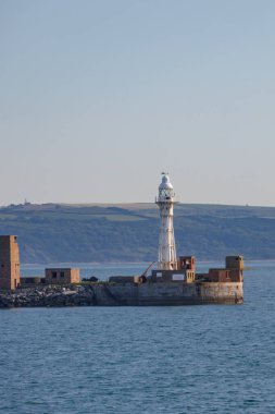 İngiliz sahillerinde gemi gezisi.