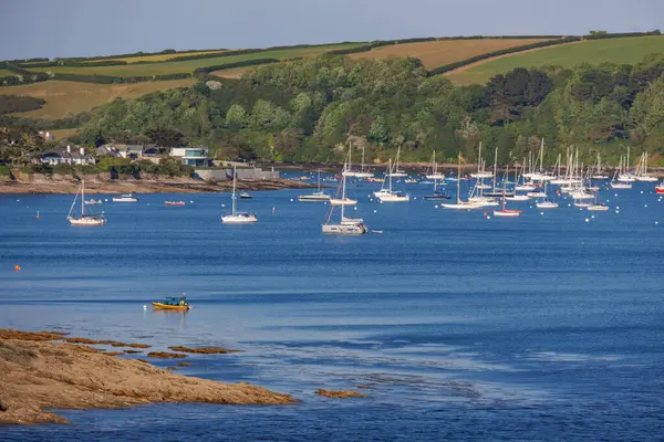 İngiliz sahillerinde gemi gezisi.