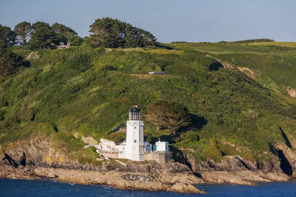 İngiliz sahillerinde gemi gezisi.