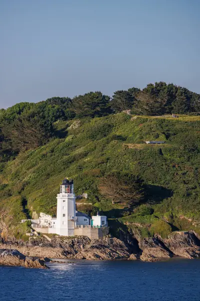 İngiliz sahillerinde gemi gezisi.