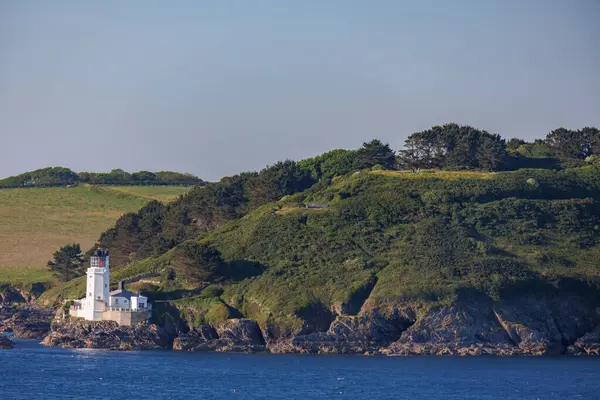 İngiliz sahillerinde gemi gezisi.