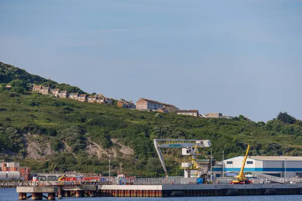 İngiliz sahillerinde gemi gezisi.