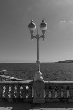 İspanya kıyısındaki Gijon şehri