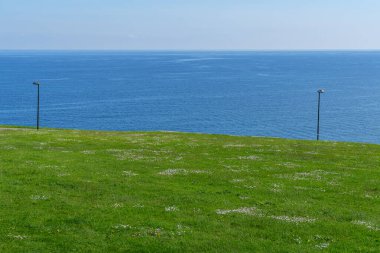 İspanya kıyısındaki Gijon şehri