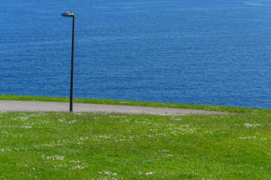 İspanya kıyısındaki Gijon şehri