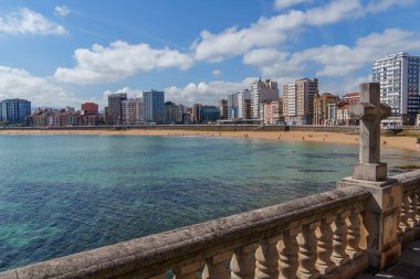 İspanya 'daki Gijon şehri.