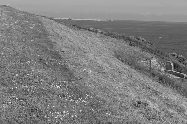 İspanya kıyısındaki Gijon şehri