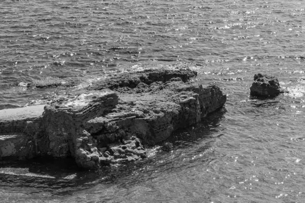 İspanya kıyısındaki Gijon şehri