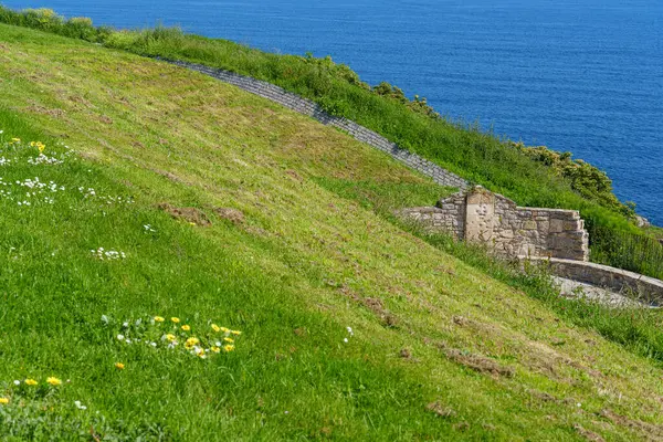 İspanya kıyısındaki Gijon şehri
