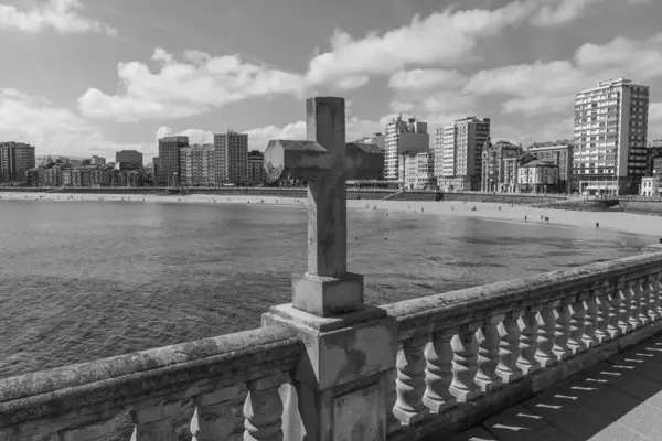 İspanya 'daki Gijon şehri.