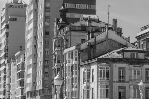 İspanya 'daki Gijon şehri.