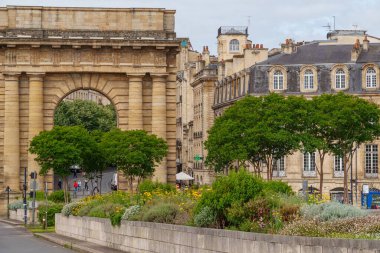 Garonne nehrindeki Bordeaux şehrinde.