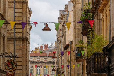 Garonne nehrindeki Bordeaux şehrinde.